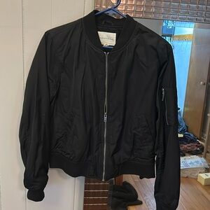 Like new. Worn 2x Mediuam 6/8